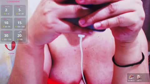 Snapshot of wildhotasianx chatting on 02/20/25, 04:14 wildhotasianx online show from 02/20/25, 04:14