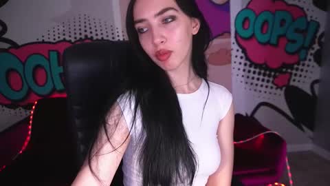 Alena online show from 09/29/25, 05:45