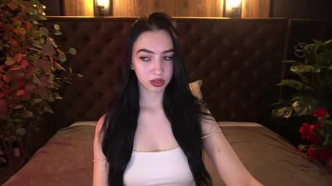 Alena online show from 04/07/26, 05:52