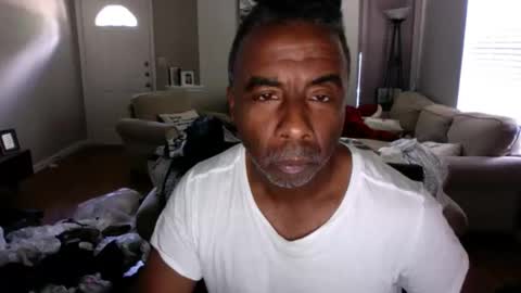 wildnight007 online show from 11/18/25, 07:07