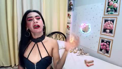 Snapshot of wildnika chatting on 10/05/25, 01:20 wildnika online show from 10/05/25, 01:20