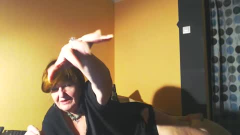 Snapshot of wildredcat chatting on 02/02/25, 11:53 WildRedCat online show from 02/02/25, 11:53