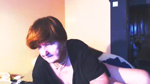 Snapshot of wildredcat chatting on 02/15/25, 12:54 WildRedCat online show from 02/15/25, 12:54