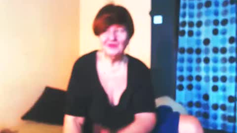Snapshot of wildredcat chatting on 02/20/25, 10:16 WildRedCat online show from 02/20/25, 10:16
