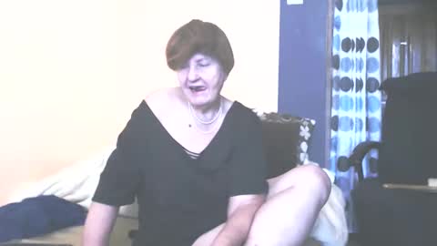 Snapshot of wildredcat chatting on 09/09/25, 11:32 WildRedCat online show from 09/09/25, 11:32