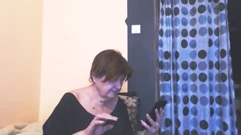 Snapshot of wildredcat chatting on 04/22/26, 10:50 WildRedCat online show from 04/22/26, 10:50