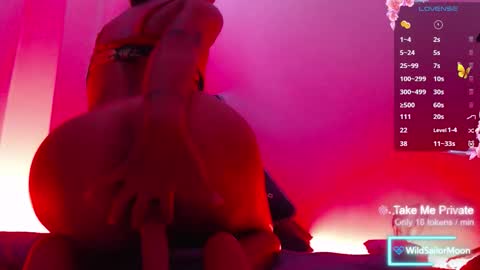 Snapshot of wildsailormoon chatting on 11/22/25, 04:44 Jane online show from 11/22/25, 04:44