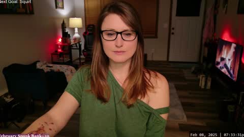 Snapshot of wildsouthernpeach chatting on 02/09/25, 01:33 Ivy online show from 02/09/25, 01:33