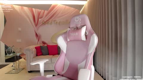 Snapshot of wildtequilla chatting on 11/05/25, 08:42 Lili online show from 11/05/25, 08:42