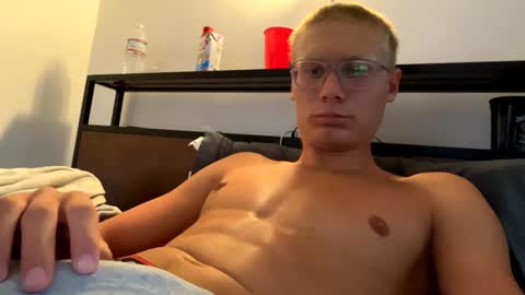 Snapshot of will598276 chatting on 10/04/25, 08:18 Will online show from 10/04/25, 08:18