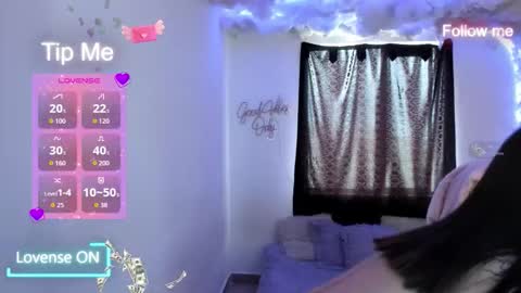 sofia and will online show from 10/12/25, 01:21