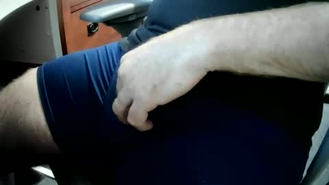 Snapshot of willecumtoday chatting on 10/23/25, 12:15 Will online show from 10/23/25, 12:15