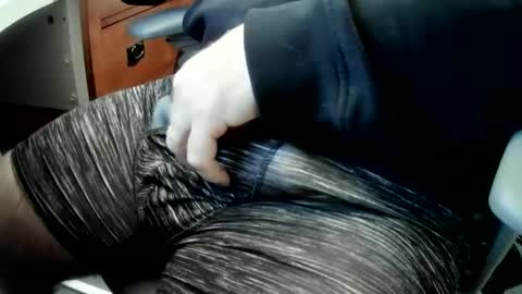 Snapshot of willecumtoday chatting on 11/09/25, 11:30 Will online show from 11/09/25, 11:30