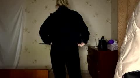 Sophia online show from 04/28/26, 03:50