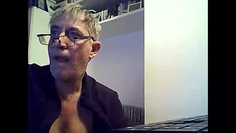 Snapshot of willfire71 chatting on 12/25/24, 12:37 Willfire71 online show from 12/25/24, 12:37