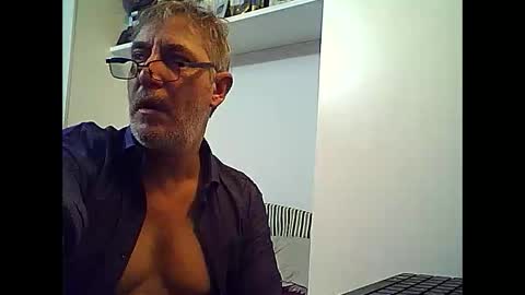 Snapshot of willfire71 chatting on 01/04/25, 04:11 Willfire71 online show from 01/04/25, 04:11