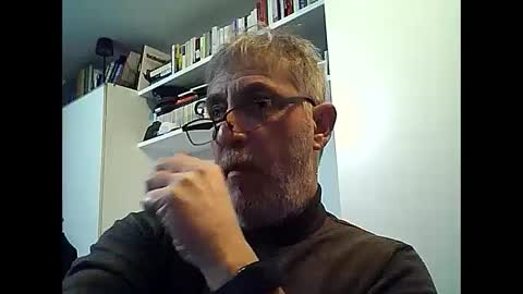 Snapshot of willfire71 chatting on 02/06/25, 10:48 Willfire71 online show from 02/06/25, 10:48