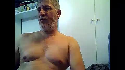 Snapshot of willfire71 chatting on 02/06/25, 01:54 Willfire71 online show from 02/06/25, 01:54