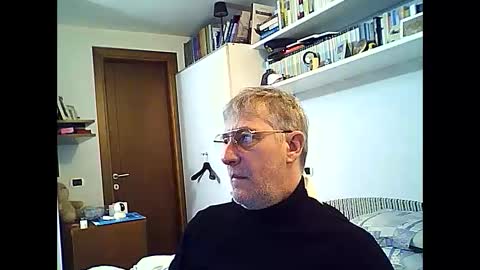 Snapshot of willfire71 chatting on 02/22/25, 11:13 Willfire71 online show from 02/22/25, 11:13