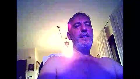 Snapshot of willfire71 chatting on 10/23/25, 05:44 Willfire71 online show from 10/23/25, 05:44