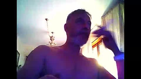 Snapshot of willfire71 chatting on 10/26/25, 03:40 Willfire71 online show from 10/26/25, 03:40