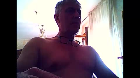 Snapshot of willfire71 chatting on 11/09/25, 11:19 Willfire71 online show from 11/09/25, 11:19