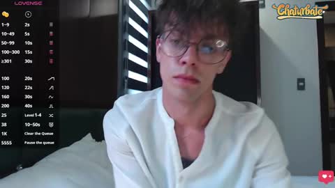 William online show from 12/25/24, 07:57