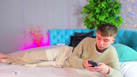 will online show from 01/27/25, 04:41