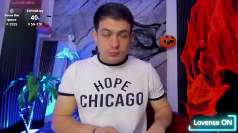 Snapshot of william_steel_ chatting on 10/09/25, 12:03 William Steel online show from 10/09/25, 12:03