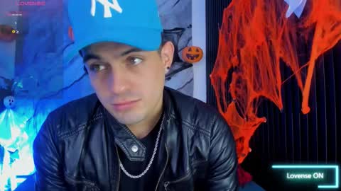 Snapshot of william_steel_ chatting on 10/17/25, 04:15 William Steel online show from 10/17/25, 04:15