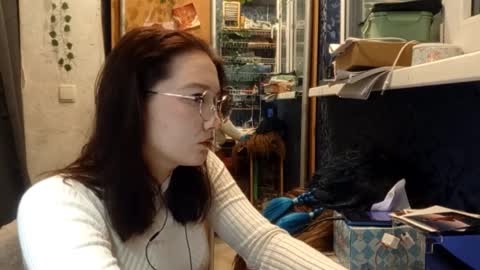 Phoebe online show from 02/18/26, 08:05