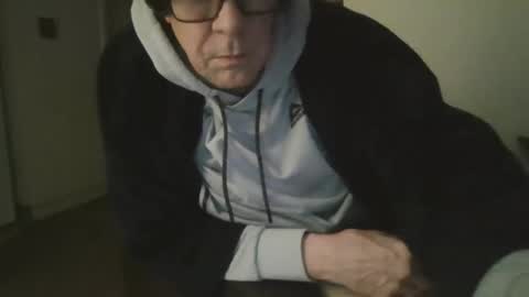 willtie26 online show from 12/09/24, 02:45