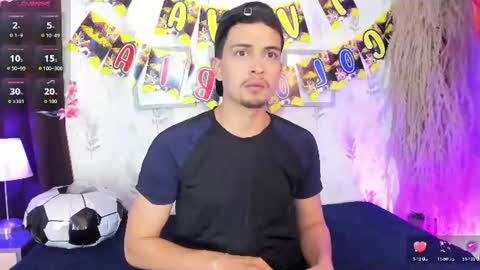 Snapshot of willy_diamond chatting on 06/15/26, 07:27 Willy Diamond online show from 06/15/26, 07:27