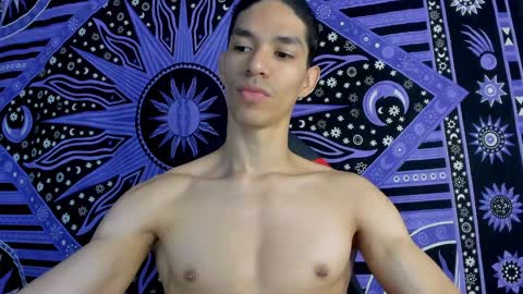 Snapshot of willy_veins chatting on 01/06/25, 12:46 willy_veins online show from 01/06/25, 12:46