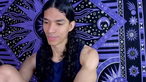 Snapshot of willy_veins chatting on 01/08/25, 11:43 willy_veins online show from 01/08/25, 11:43