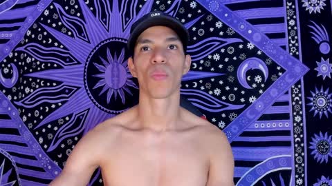 Snapshot of willy_veins chatting on 01/22/25, 02:46 willy_veins online show from 01/22/25, 02:46