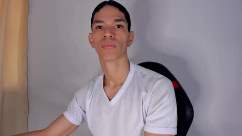 Snapshot of willy_veins chatting on 03/02/25, 02:21 willy_veins online show from 03/02/25, 02:21