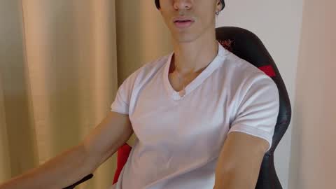 Snapshot of willy_veins chatting on 10/20/25, 11:10 willy_veins online show from 10/20/25, 11:10
