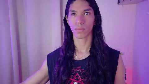 Snapshot of willy_veins chatting on 11/08/25, 09:42 willy_veins online show from 11/08/25, 09:42