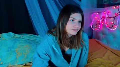 Vicki3 online show from 03/01/26, 10:28