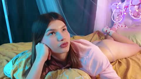 Vicki3 online show from 03/02/26, 07:15