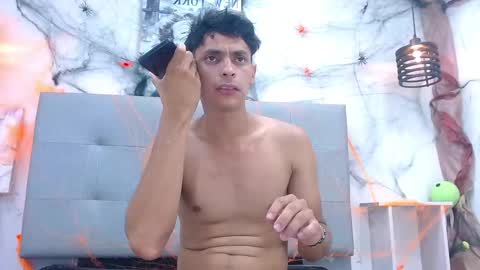 Wiltom online show from 11/01/25, 02:30