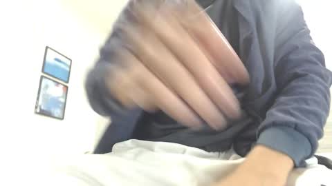 Wiltom online show from 12/02/25, 03:34