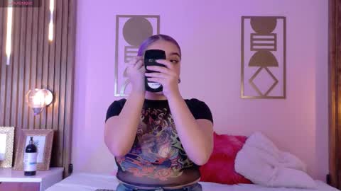 Snapshot of winchester_hanna chatting on 02/25/26, 04:55 Winchester Hanna online show from 02/25/26, 04:55