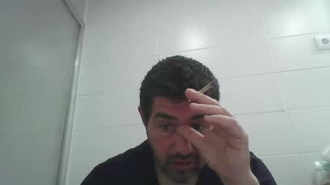 Snapshot of windowpane5 chatting on 03/01/25, 01:18 windowpane online show from 03/01/25, 01:18