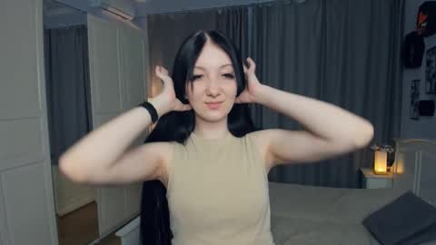 Amalia and Mia online show from 03/01/26, 02:19