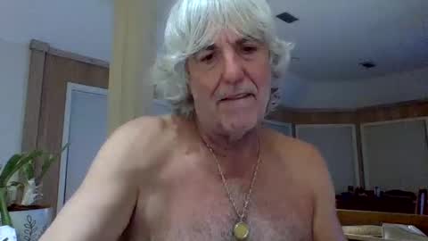 Snapshot of winedog2020 chatting on 02/26/26, 05:17 Gundja Man online show from 02/26/26, 05:17