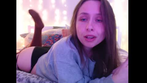 Snapshot of wingardiumleveveosa chatting on 01/13/25, 02:39 Eevie online show from 01/13/25, 02:39