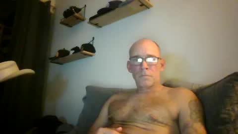 wingnutt765733 online show from 10/24/25, 05:59