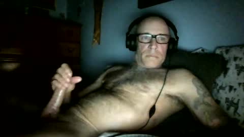 wingnutt765733498294 online show from 06/03/26, 06:16
